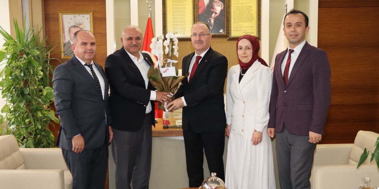 Eğitim Bir Sen’den Milli Eğitim Müdürü’ne 24 Kasım Jesti