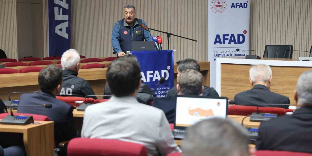 Konya’da İl Afet Risk Azaltma Planı Değerlendirme Toplantısı Düzenlendi