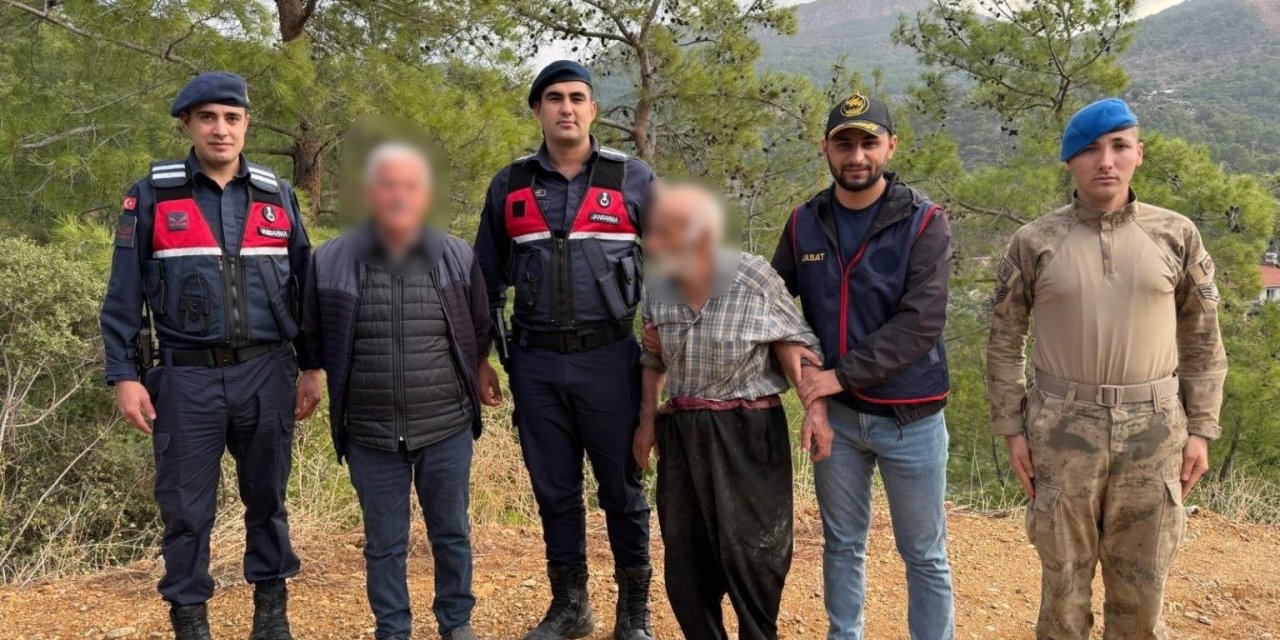 Antalya’da Kaybolan Yaşlı Adam Evinden 5 Kilometre Uzakta Bulundu