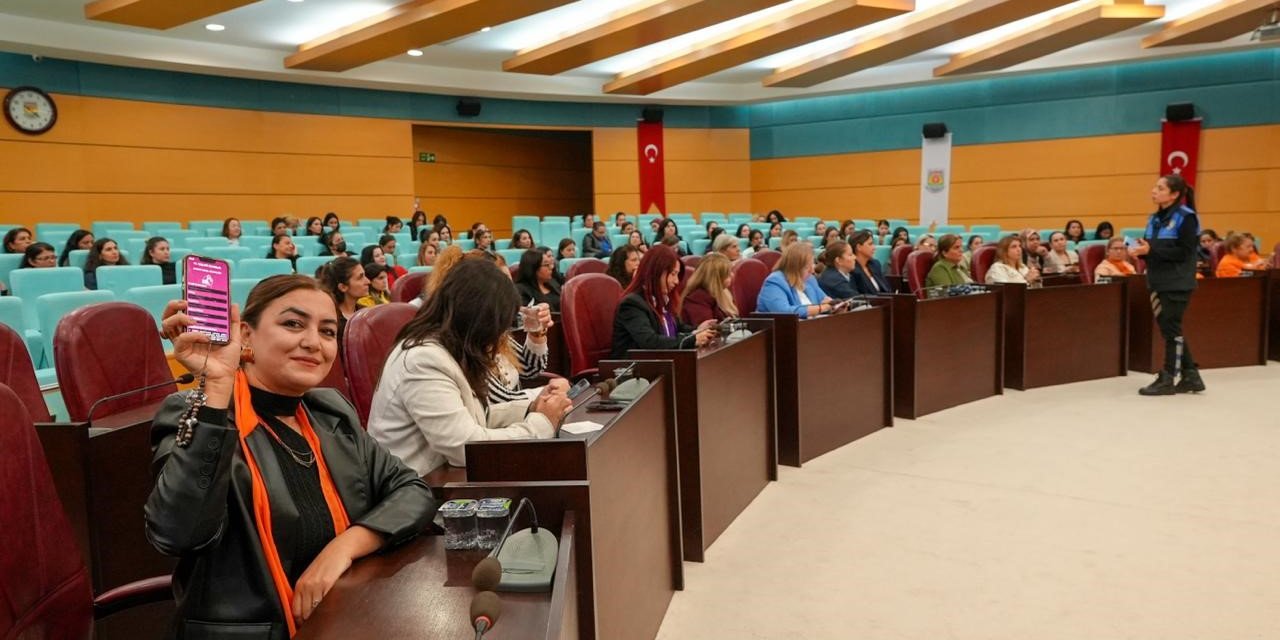 Tarsus’ta Kadına Şiddetle Mücadele İçin Farkındalık Programı