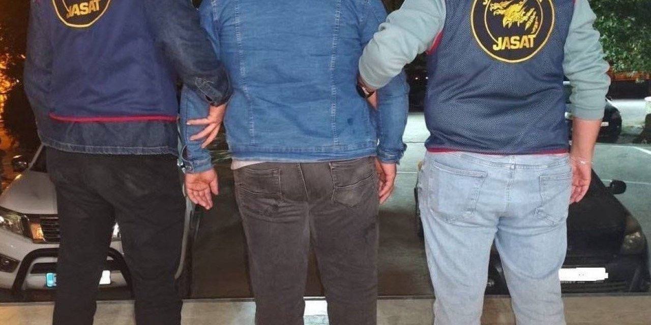 Sınava Düzenekle Girdi Yakalandı