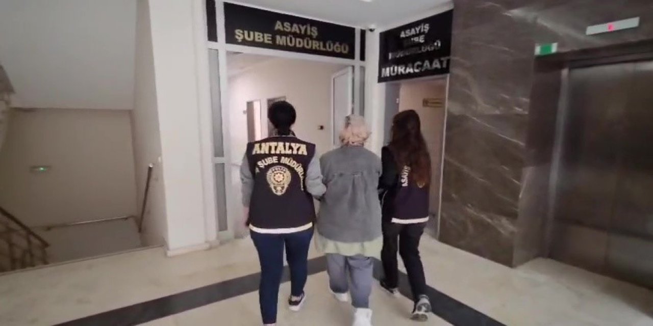 90 Yıl Kesinleşmiş Hapis Cezası İle 5 Yıldır Firari Olarak Aranan Şahıs Asayiş Ekiplerince Yakalandı