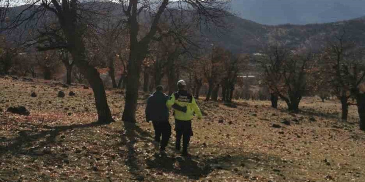 Ormanda Kaybolan 20 Yaşındaki Gençten Haber Geldi