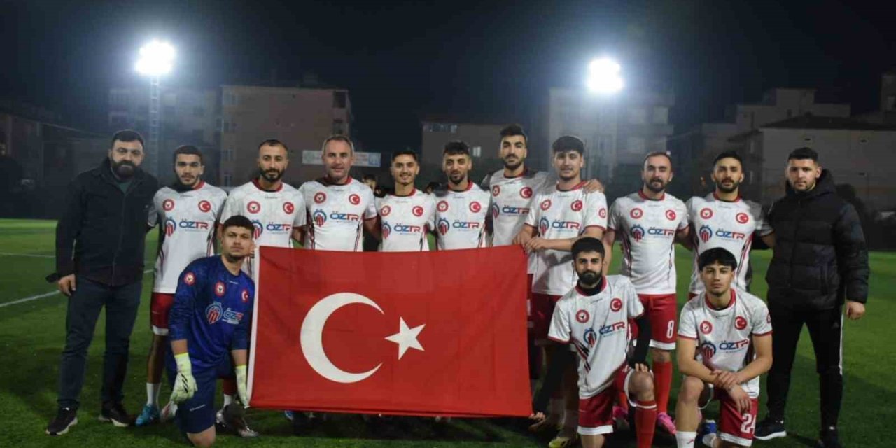 Ovalıbağ FK Çeyrek Finalde!