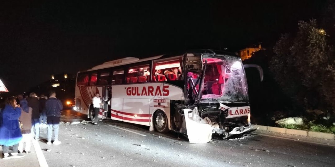 Alanya’da Otobüs İle Tır Çarpıştı: 5 Yaralı