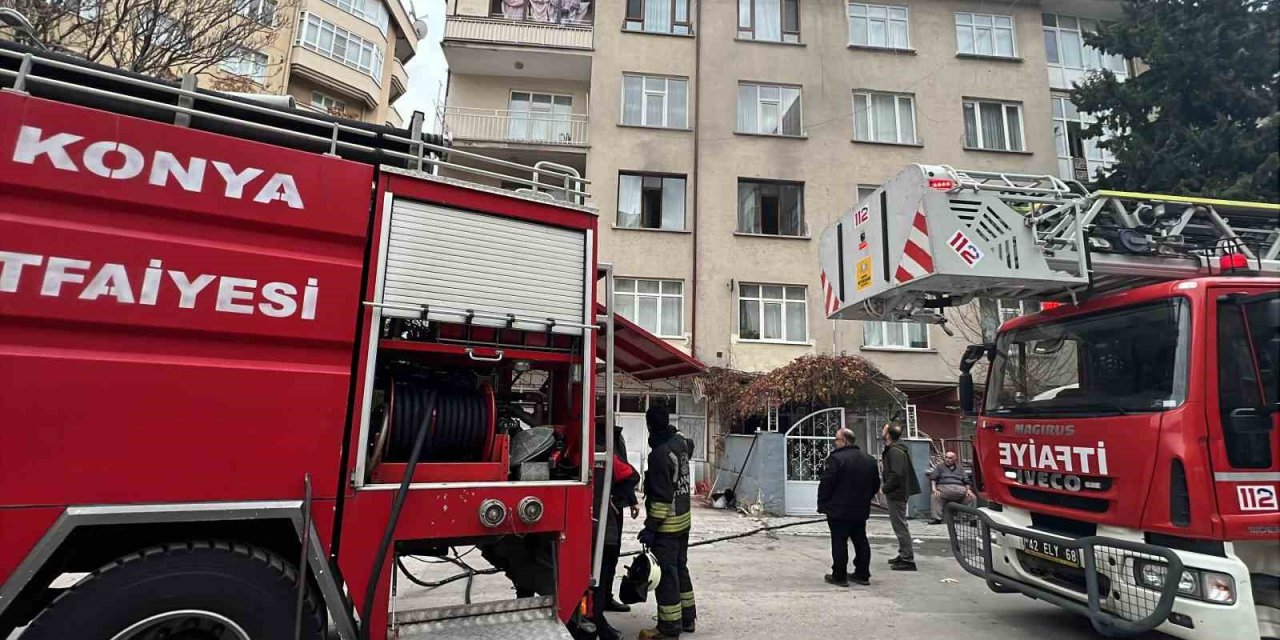 Dairedeki Kombi Patladı: 1 Yaralı