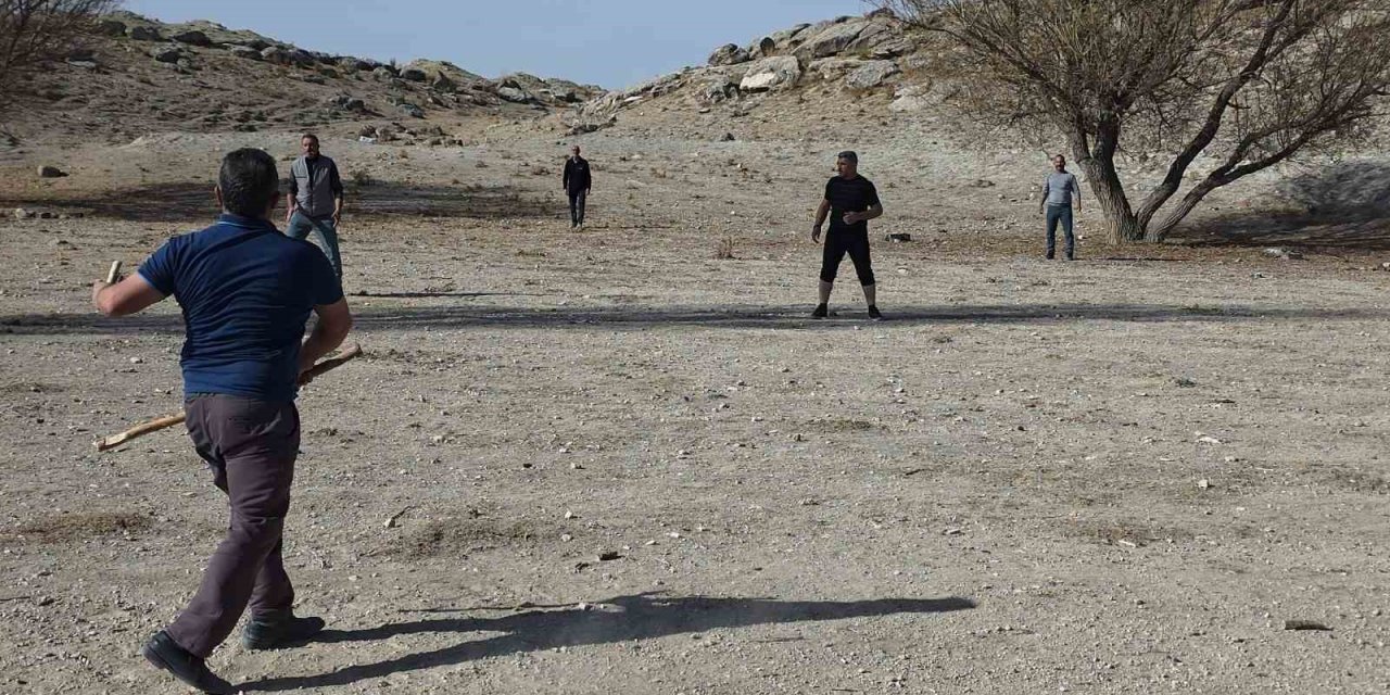 Aksaray’da Köylüler Asırlık Geleneği Yaşatıyor