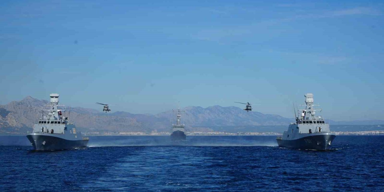 Doğu Akdeniz-2025 Tatbikatı Antalya Açıklarında Nefes Kesti