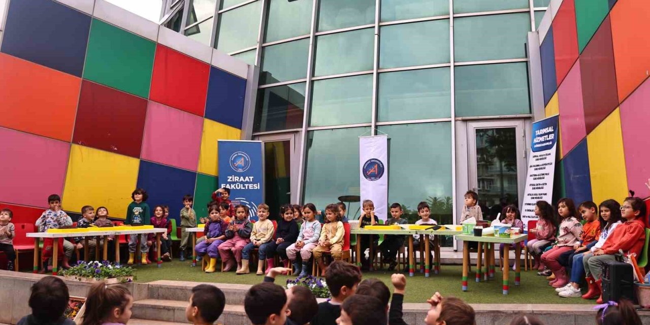 Minikler "bir Saksı Bir Umut" Projesiyle Toprakla Buluştu