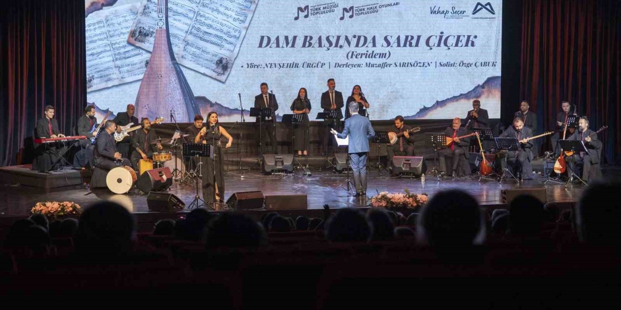 Anadolu’nun Ezgileri Mersin’de Yankılandı