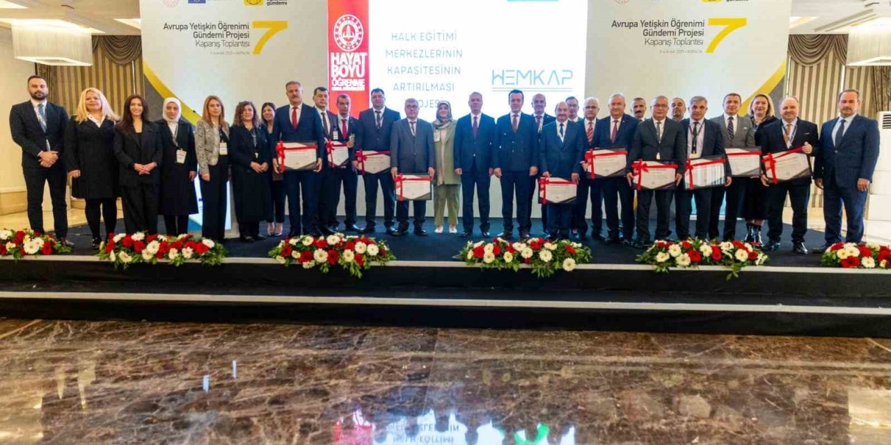 Niğde Halk Eğitimi Merkezi, Türkiye’nin En Başarılı 10 Kurumu Arasında Yer Aldı