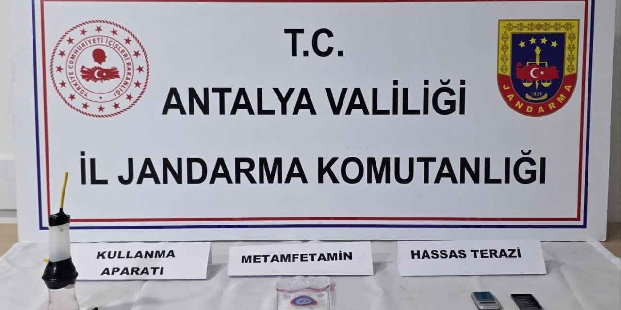Elmalı’da Jandarmadan Uyuşturucu Baskını