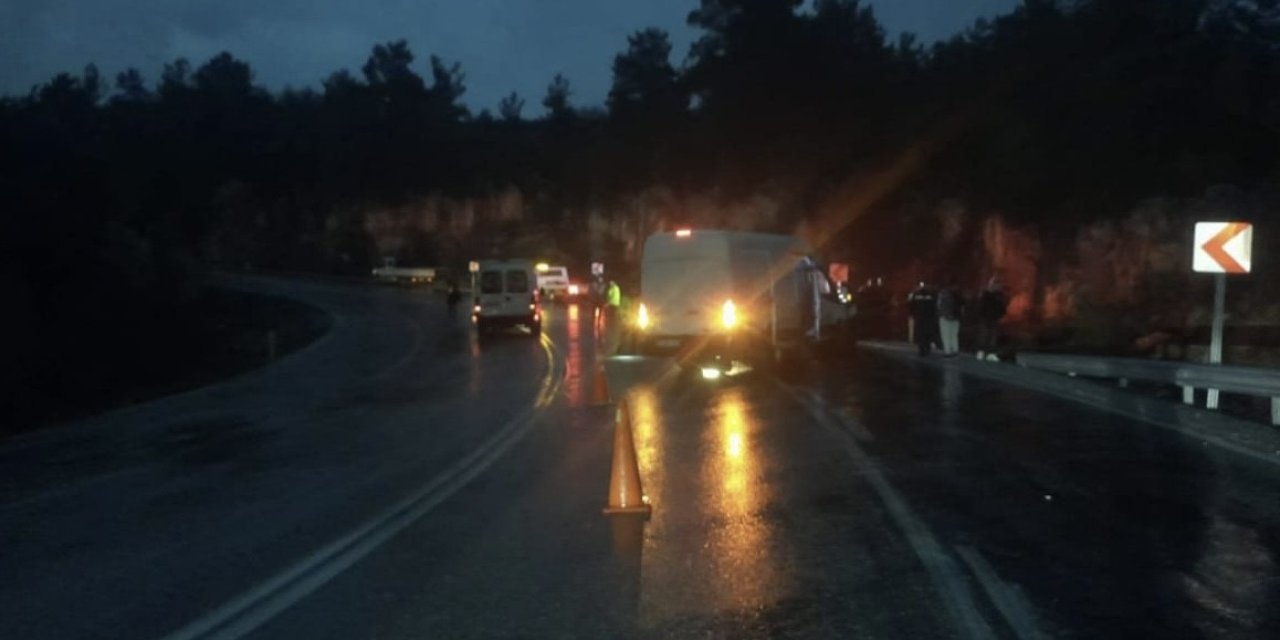 Antalya’da Trafik Kazası: 5 Yaralı