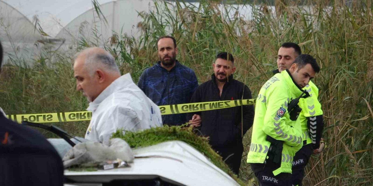 Gece Evden Otomobille Ayrılan Kadın, Dereye Düşen Otomobilde Hayatını Kaybetti