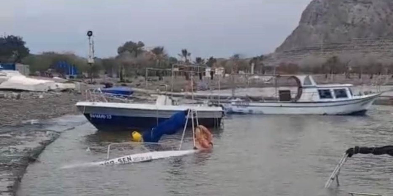 Silifke’de Fırtına Tekneleri Batırdı