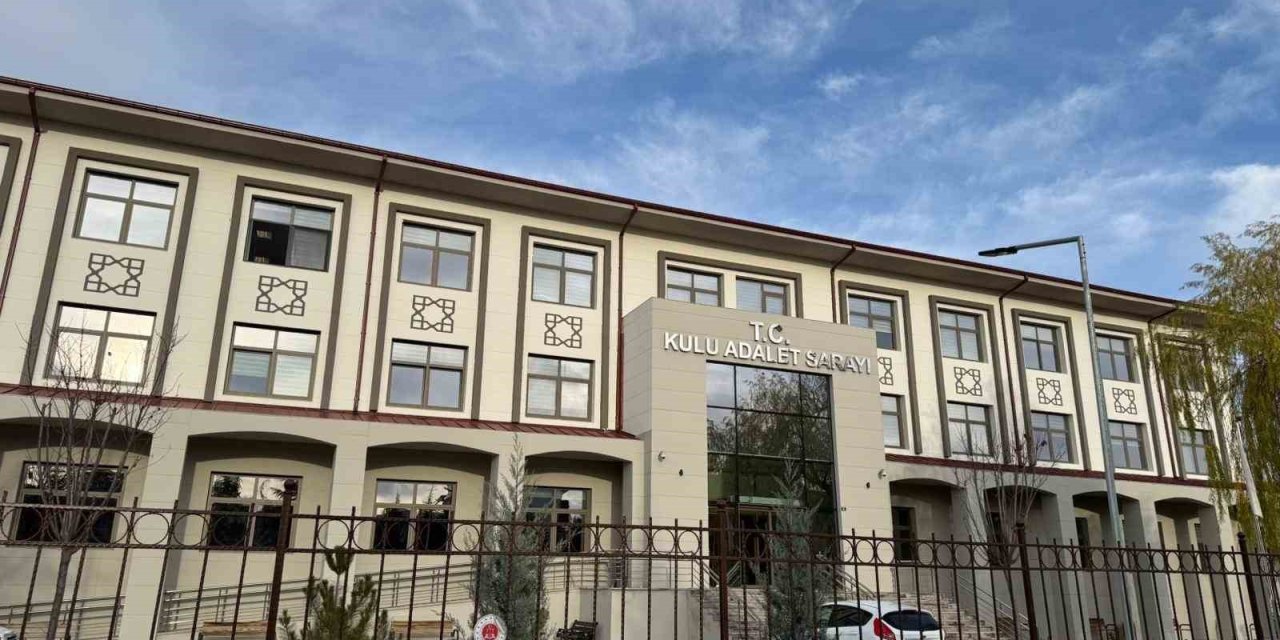 Adliyede Çalışan Memur İhale Bedellerini Zimmetine Geçirdiği İddiasıyla Tutuklandı