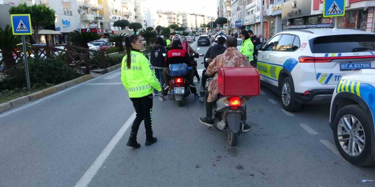 Manavgat’ta 294 Motosikletliye 1 Milyon Liraya Yakın Ceza Kesildi