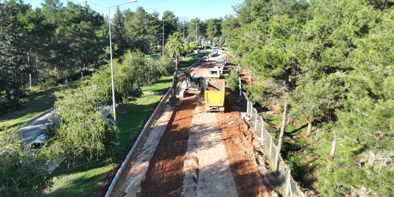 Altıntaş-kundu Turizm Bölgesi’nde İçme Suyu Hattı Tamamlanıyor, Yol Yenileniyor