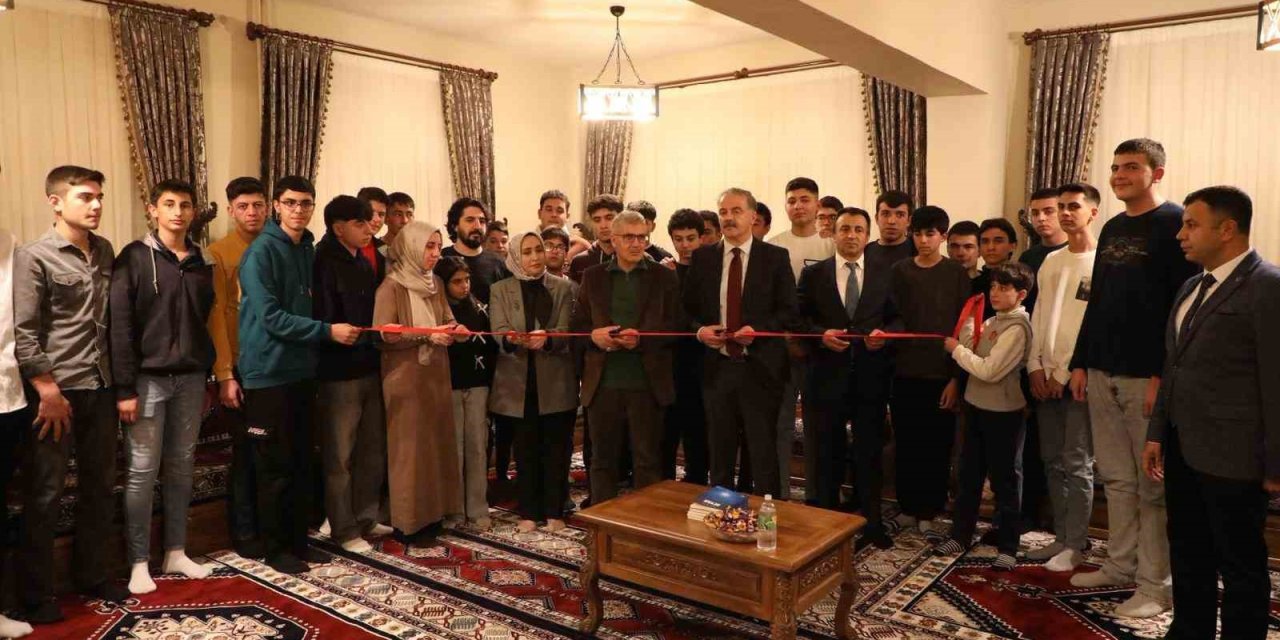 Yunus Emre Anadolu Lisesi Pansiyonu’nda ’ibrahim Eroğlu Erdem-değer-eylem Salonu’ Açıldı