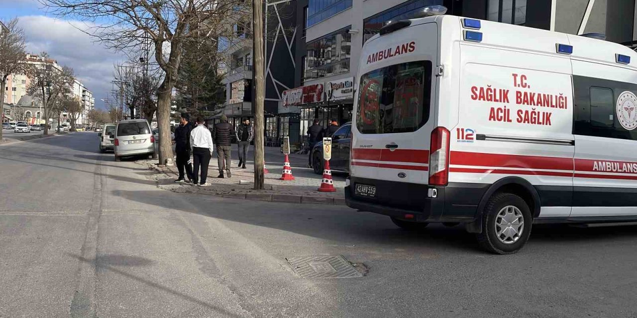 Kiracı Dükkan Sahibine Bıçakla Saldırdı