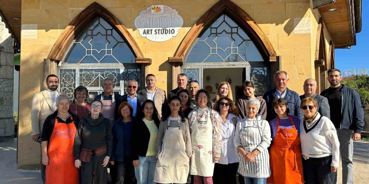 Başkan Topaloğlu: "seramik Sanatına Gönül Verenler Ortaya Çok Güzel Eserler Çıkarıyor"