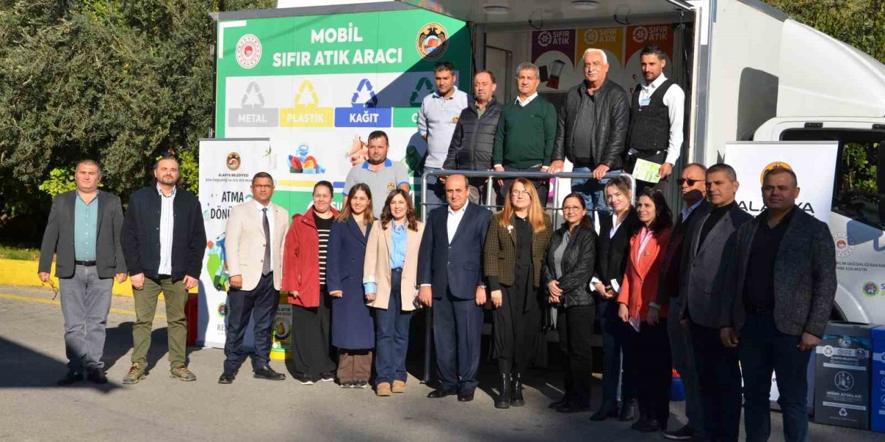 Alanya’da Çevre Dostu Çiftçi Kart Projesi Üreticilere Anlatıldı