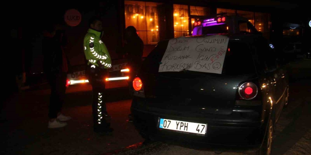 Doğum Günü Kutlaması Yolunda Kaza: 4 Yaralı