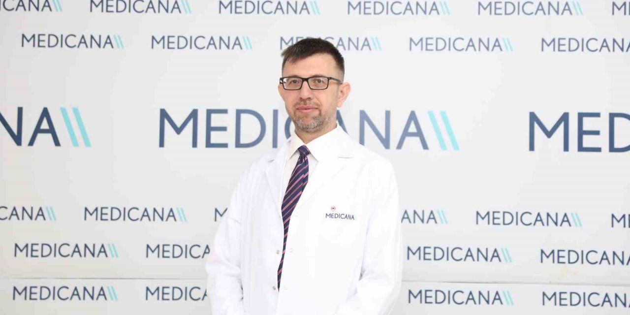 Reflü Sadece Mide Yanması Değil: Kalp Ağrısıyla Karıştırılıyor