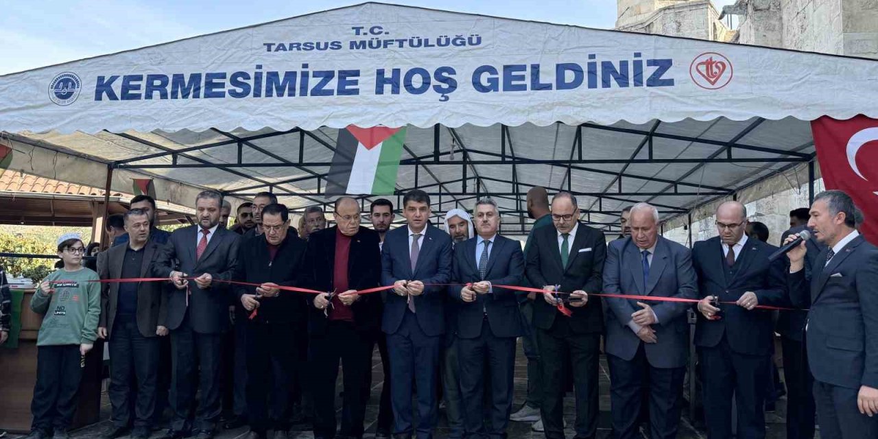 Tarsus’ta Gazze’ye Destek Amaçlı Hayır Çarşısı Kuruldu