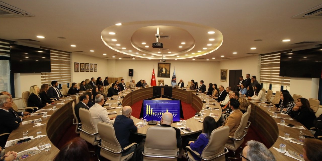 Akdeniz Üniversitesi’nde Başarılı Akademisyenler Ödüllendirildi