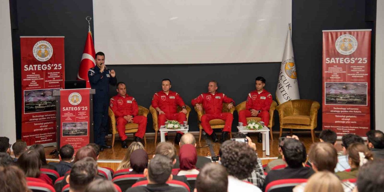 Türk Yıldızları Selçuk Üniversitesi’nde Öğrencilerle Buluştu