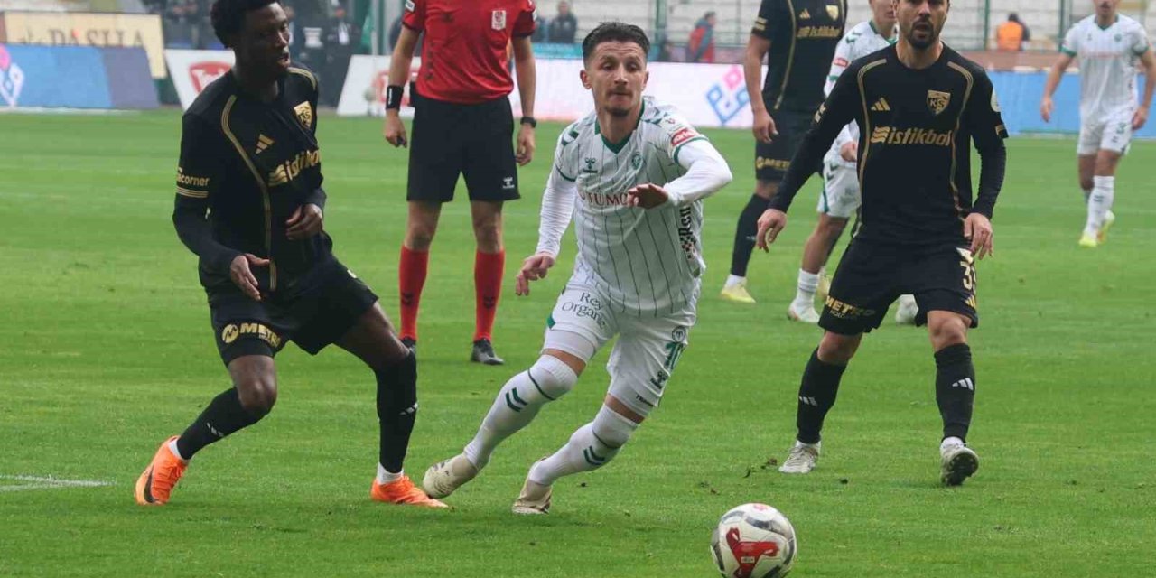 Trendyol Süper Lig: Konyaspor: 0 - Kayserispor: 0 (ilk Yarı)