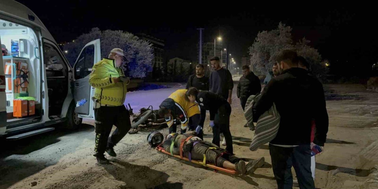 Direksiyon Hakimiyetini Kaybeden Alkollü Sürücü Yaralandı