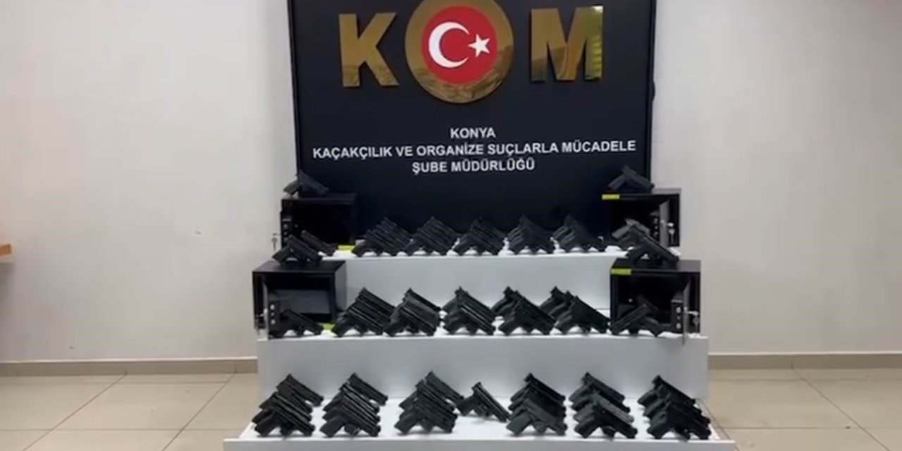 Konya Polisinden Kaçak Silah Operasyonu: 100 Tabanca Ele Geçirildi