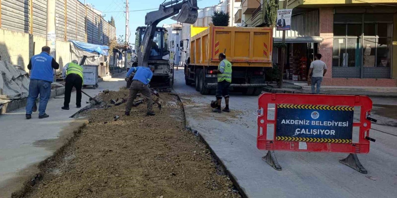 Akdeniz’de Yol Çalışmaları Hız Kesmiyor