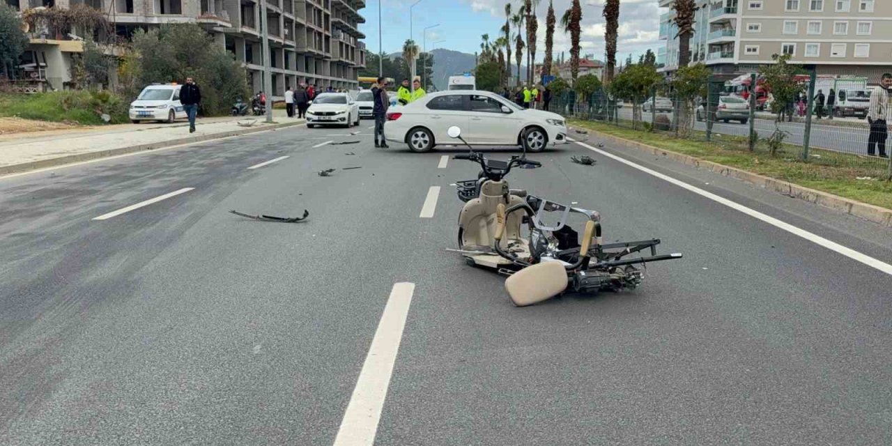 Gazipaşa’da Akülü Motosiklete Otomobil Çarptı: 1 Ölü