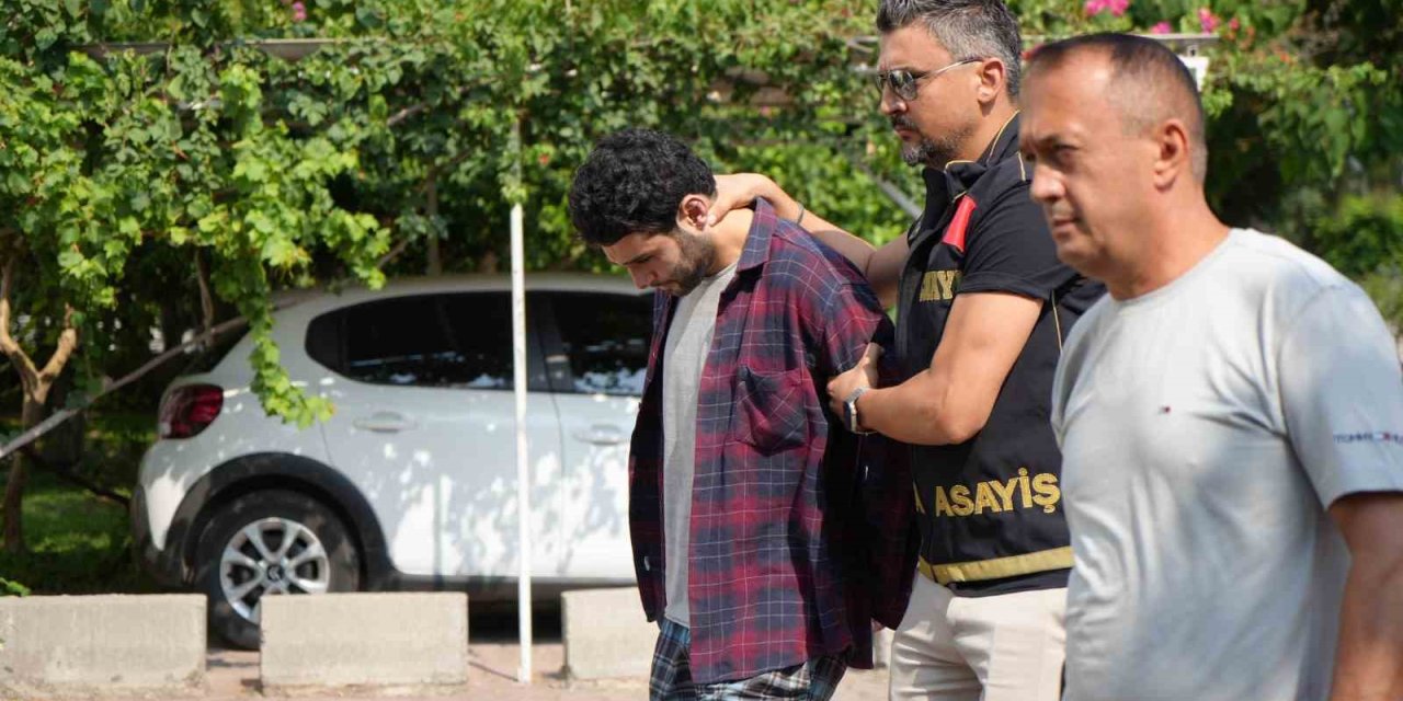 Cinayet Davasında İlk Kez Hakim Karşısına Çıkan Sanık: "masanın Üzerindeki Bardağı Alıp Başına Vurdum"