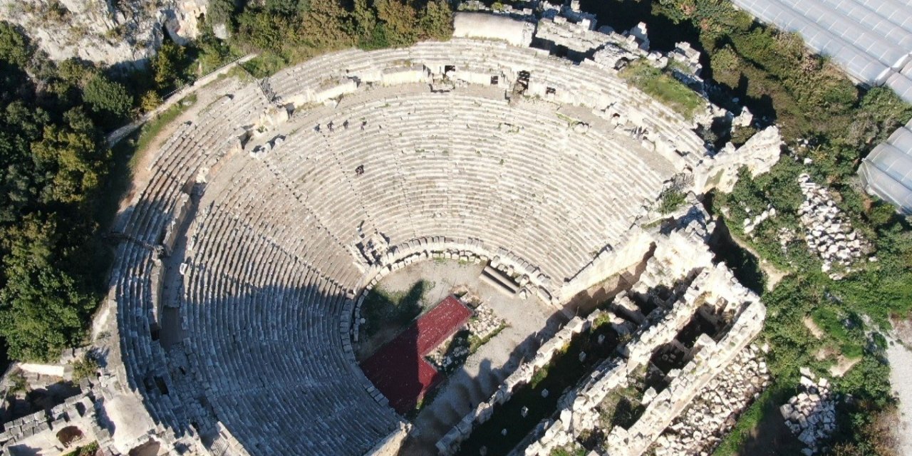 Alüvyonlarla Örtülü Anadolu’nun Pompei’si Myra’da Kazılar Özel Mülkiyet Sınırlarında İlerliyor