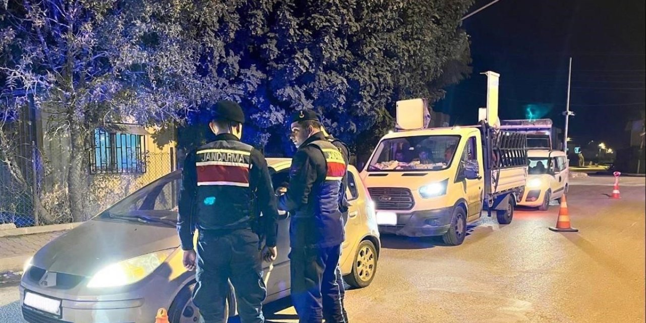 Yılbaşı Gecesi Mersin’de Güvenlik Ve Sağlık Seferberliği