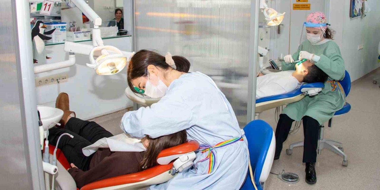 Sü Diş Hekimliği Fakültesinde İlk Muayeneler Randevusuz Yapılıyor