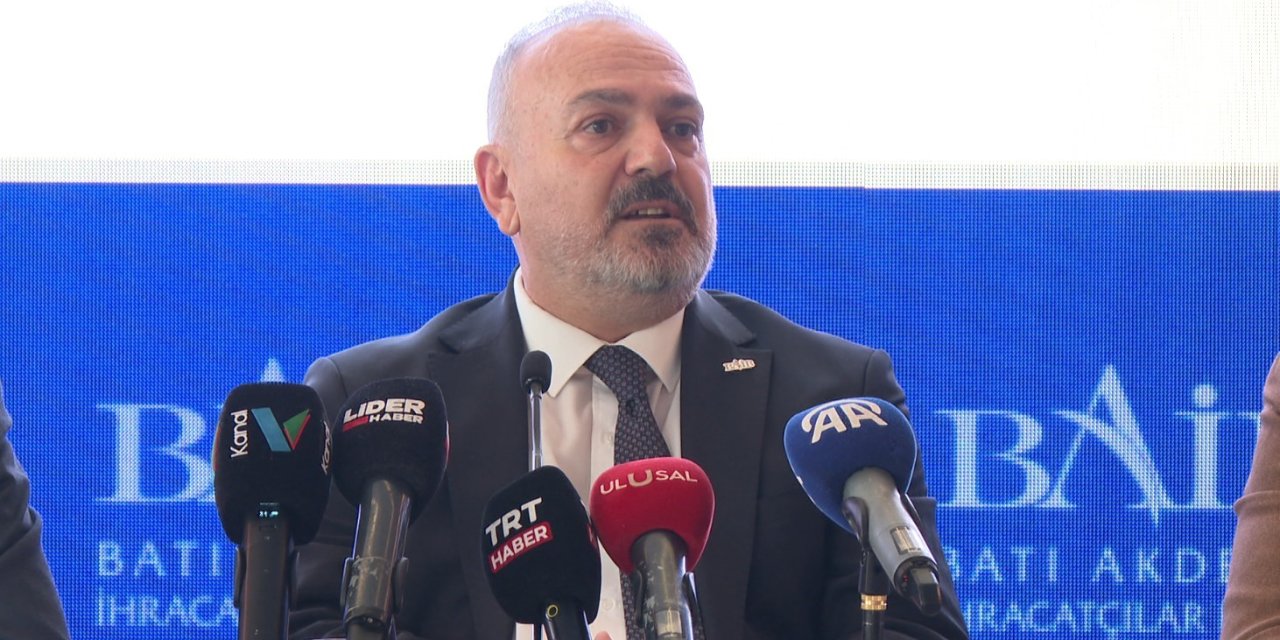 Baib Başkanı İhracat Toplantısında Rahatsızlanıp Sözlerini Yarıda Kesmek Zorunda Kaldı