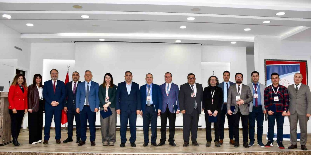 Sınıf Öğretmenlerine Türkiye Yüzyılı Maarif Modeli Anlatıldı