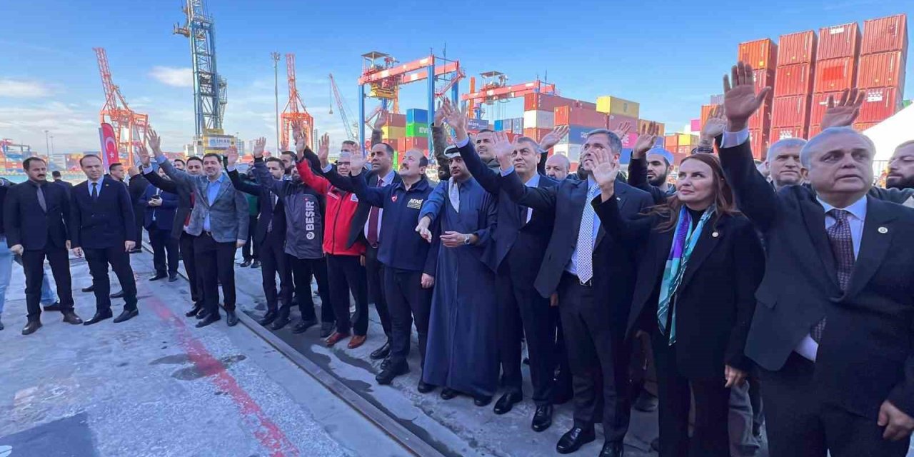 Mersin’den Sudan’a 6. İyilik Gemisi Uğurlandı