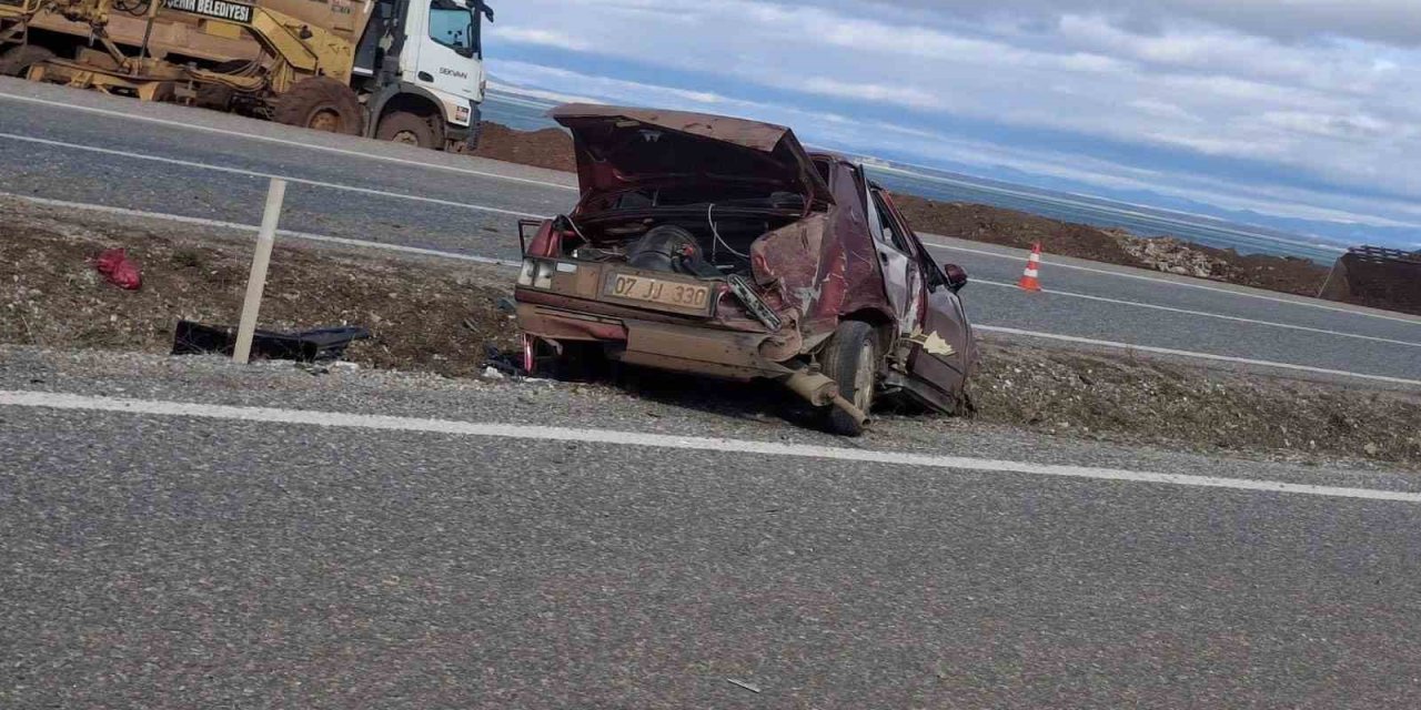 Konya’da Otomobil Devrildi: 2 Yaralı