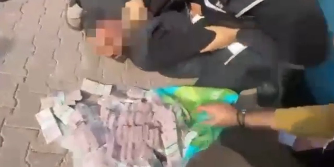 Poşetteki 2 Milyon Lira İle 30 Metre Gidebildiler, Polisin Operasyonuyla Yakalandılar