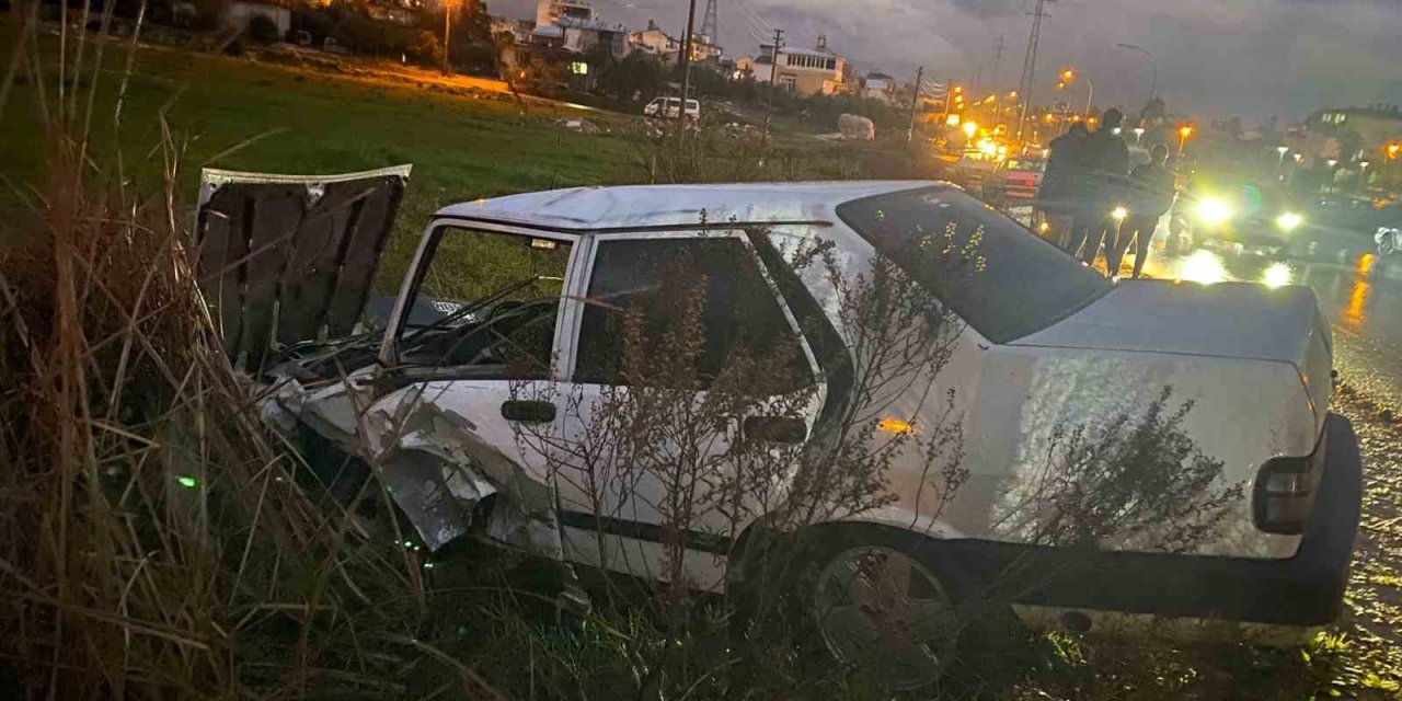 Serik’te İki Otomobilin Karıştığı Kazada 1 Kişi Yaralandı