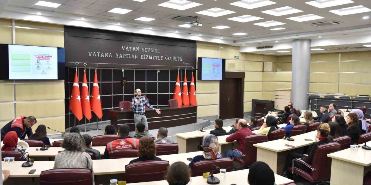 Kepez Belediyesi’nden Yaşlı Dostu Kente Güçlü Adım