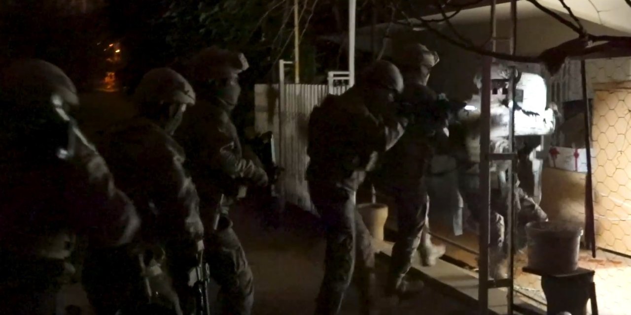 Antalya’da 20 Ayrı Adrese 150 Personelle Eş Zamanlı Operasyon