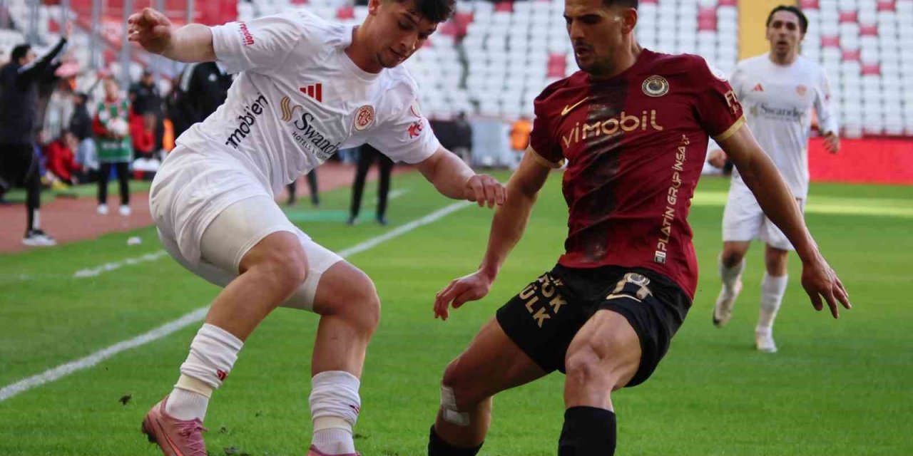 Ziraat Türkiye Kupası: Antalyaspor: 0 - Gençlerbirliği: 0 (ilk Yarı)
