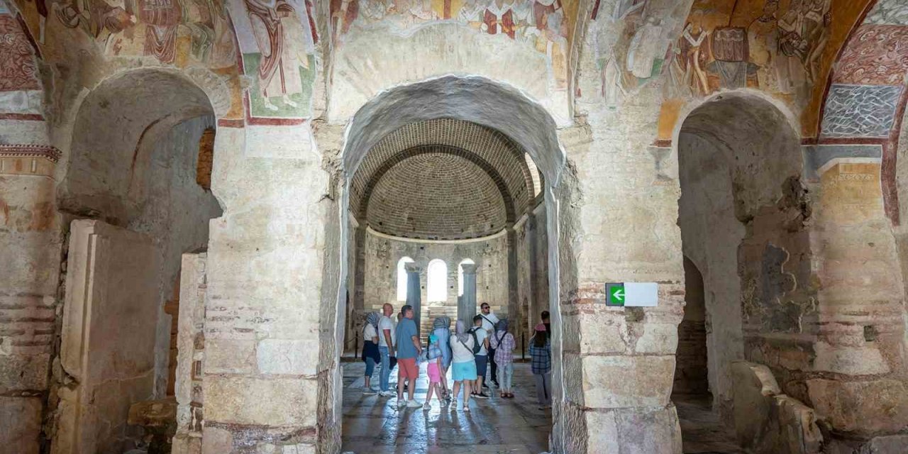 Antalya’daki Müze Ve Ören Yerleri 2025’te 3,2 Milyon Ziyaretçiyi Ağırladı